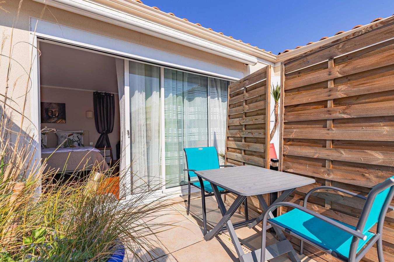 Chambre d’hôtes « Bali » avec piscine partagée, Wi-Fi et climatisation in Saint-Pierre-d'Oléron, Côte de Beauté