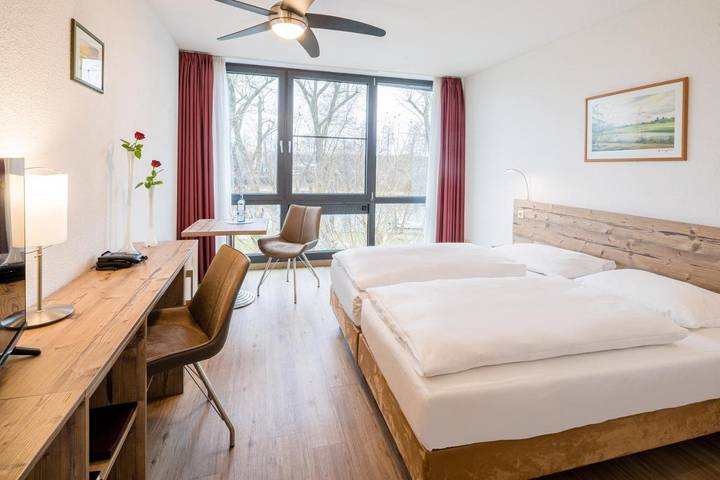 Hotel für 2 Personen, mit Garten in Fürstenwalde - 3