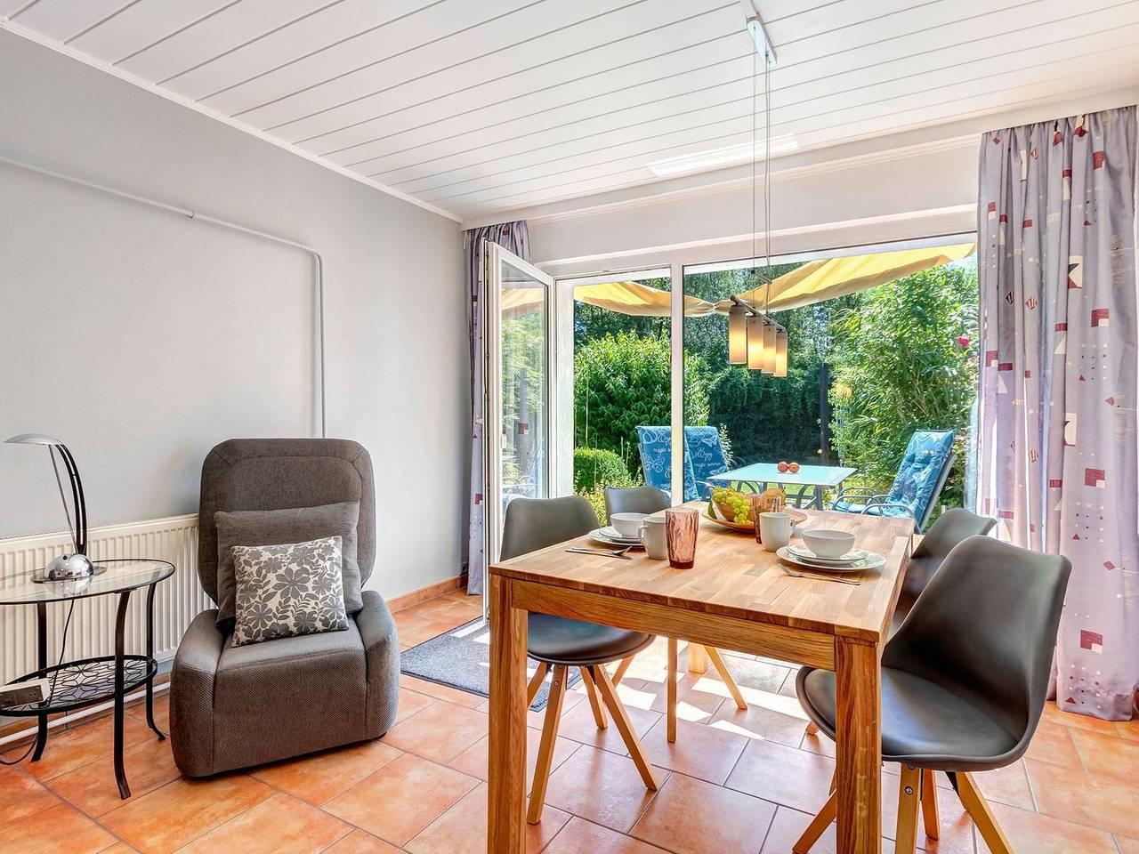 Bungalow Jonas in Trassenheide: Strandnah, Wlan & Garten für Familien in Trassenheide, Usedomer Norden