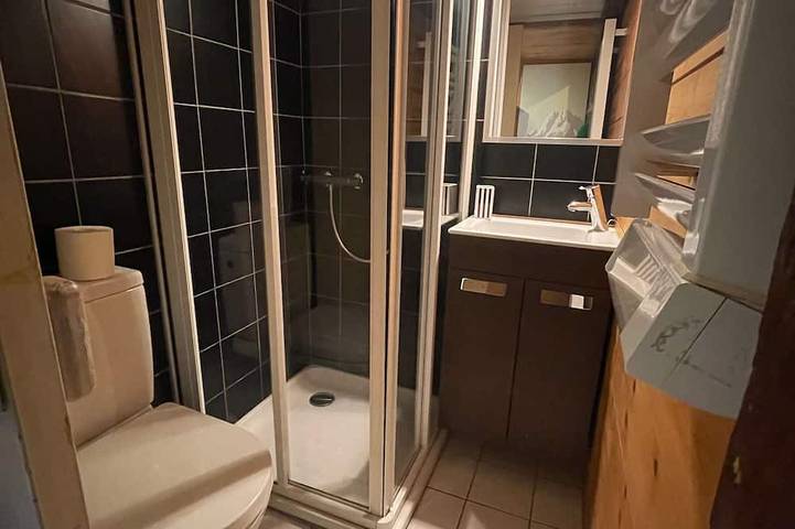 Gîte pour 3 personnes, avec terrasse, animaux acceptés dans Lac des Confins - 4