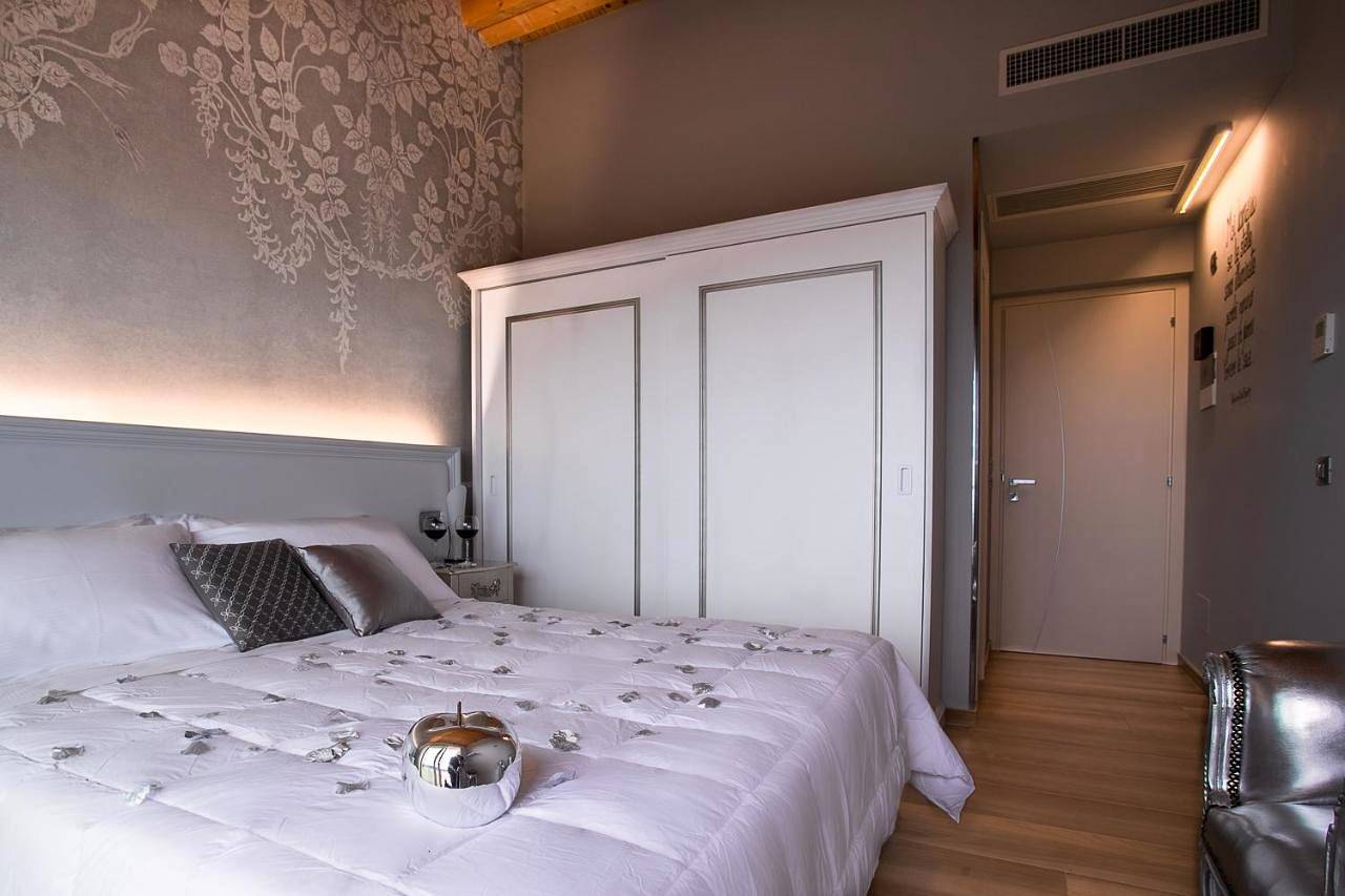 Deluxe Double Room with Sea View and Jacuzzi in Giulianova, Giulianova (Commune)