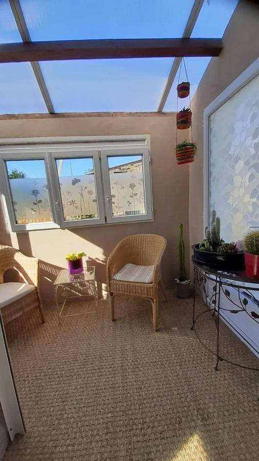 Location de vacances pour 4 personnes, avec vue ainsi que terrasse et jardin à Aizenay - 2