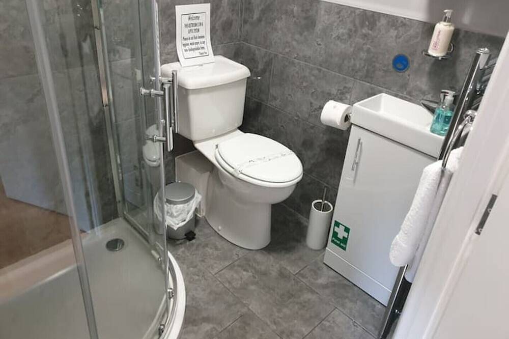 Relaxing couples getaway with hot tub in North Rode, Cheshire East