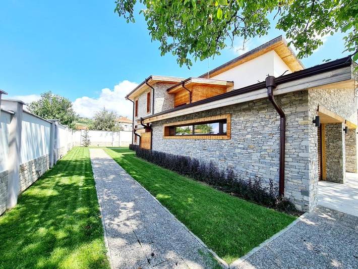 Villa für 12 Personen, mit Balkon und Terrasse sowie Garten und Pool in Bulgarien - 3