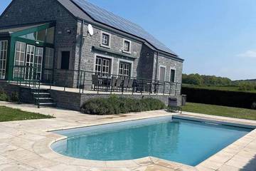 Cottage pour 9 personnes, avec jardin à Wellin