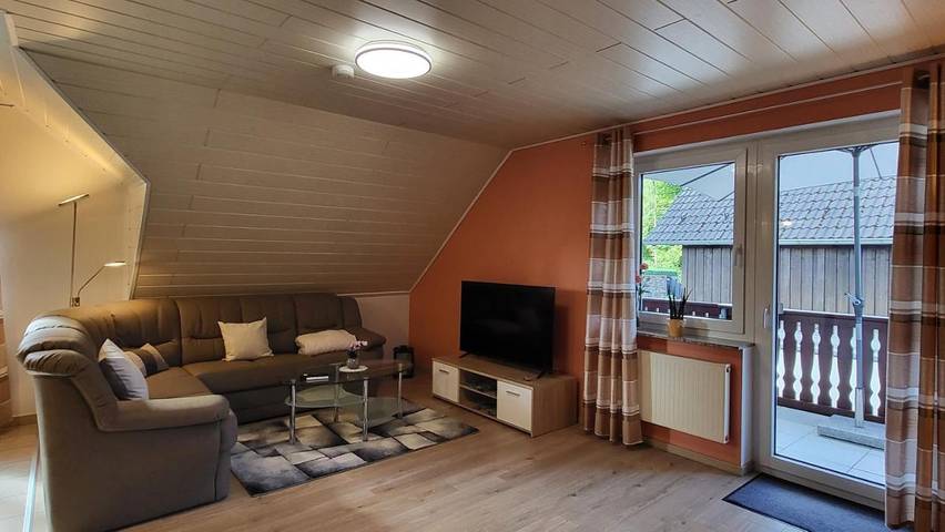 Gîte pour 3 personnes, avec balcon, adapté aux familles à Wiehl - 2