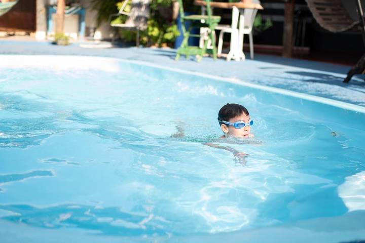 Pousadas para 2 pessoas, com piscina e balcão e ainda jardim and piscina infantil em Nobres