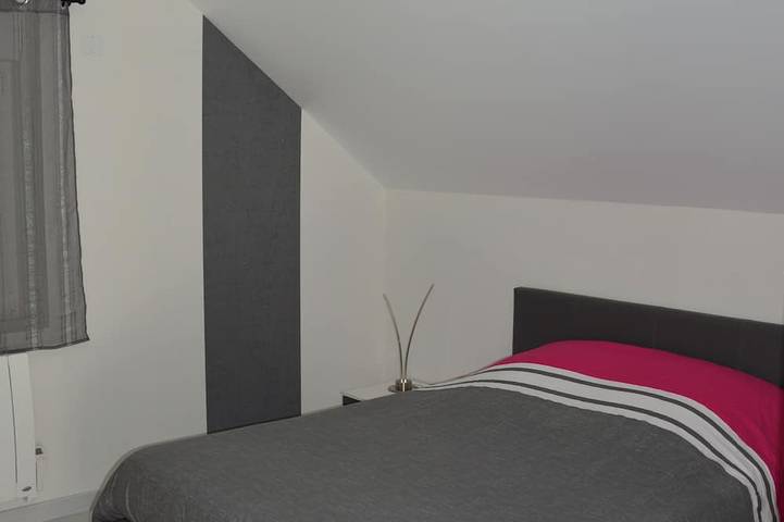 Location de vacances pour 6 personnes, avec jardin et terrasse, animaux acceptés à Espinchal - 2