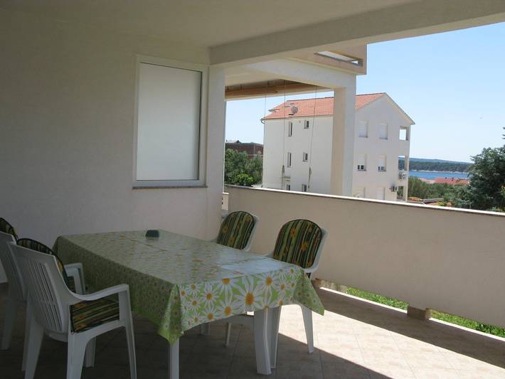 Ferienwohnung für 2 Personen, mit Balkon/Terrasse in Banjol