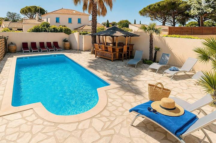 Ferienhaus für 4 Personen, mit Garten und Terrasse sowie Pool - 1