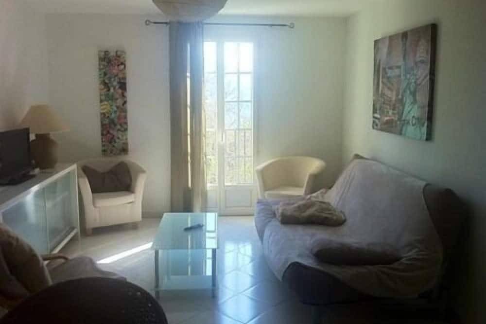 Appartement entier, Appartement-Famille-Salle d'eau-Vue ville in Corte, Parc naturel régional de Corse