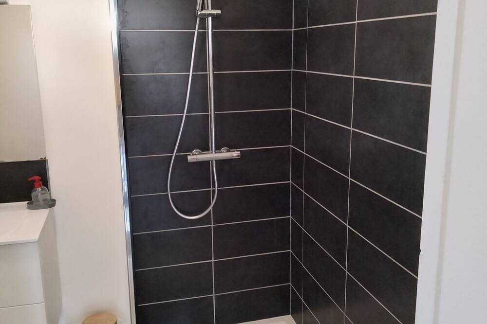 Hébergements le Camp d'Auneau - Auneaululu New in Aunay-sous-Auneau, Région de Chartres