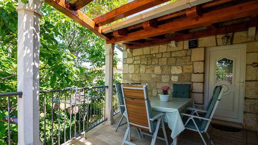 Apartament wakacyjny dla 7 osób, z taras w Postira