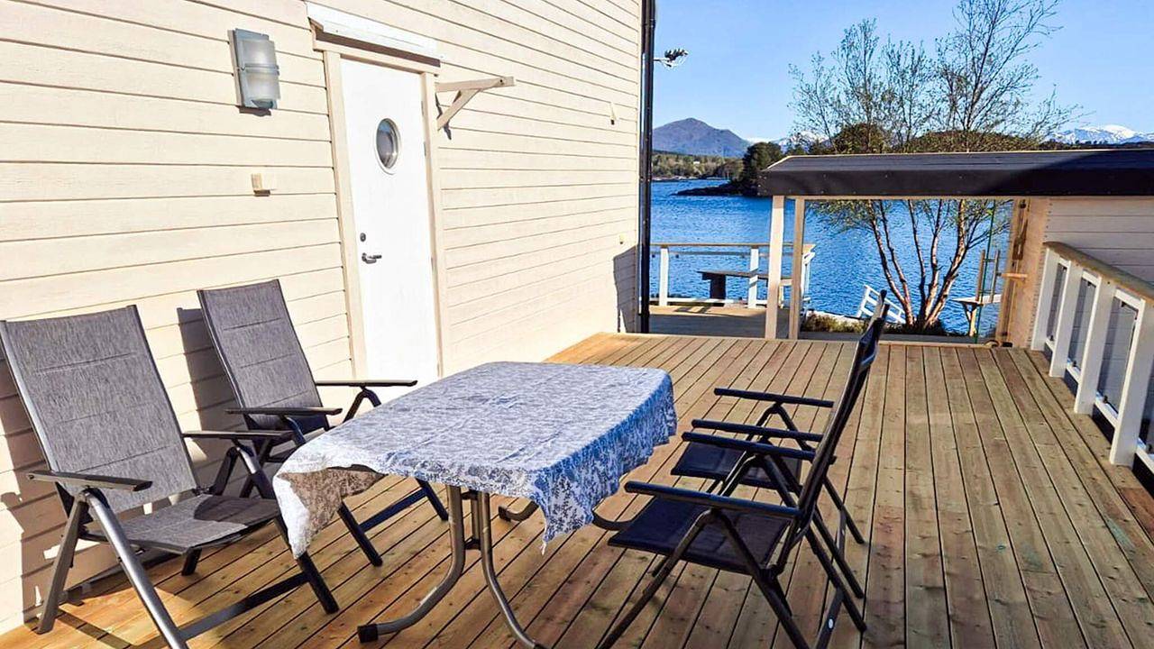 Ferienhaus für 9 Personen (117 m²) in Djupvikhaugen in Herøy