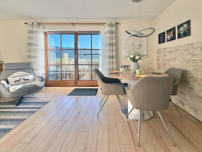 Ferienwohnung für 3 Personen, mit Balkon und Garten sowie Ausblick in Seeg - 3