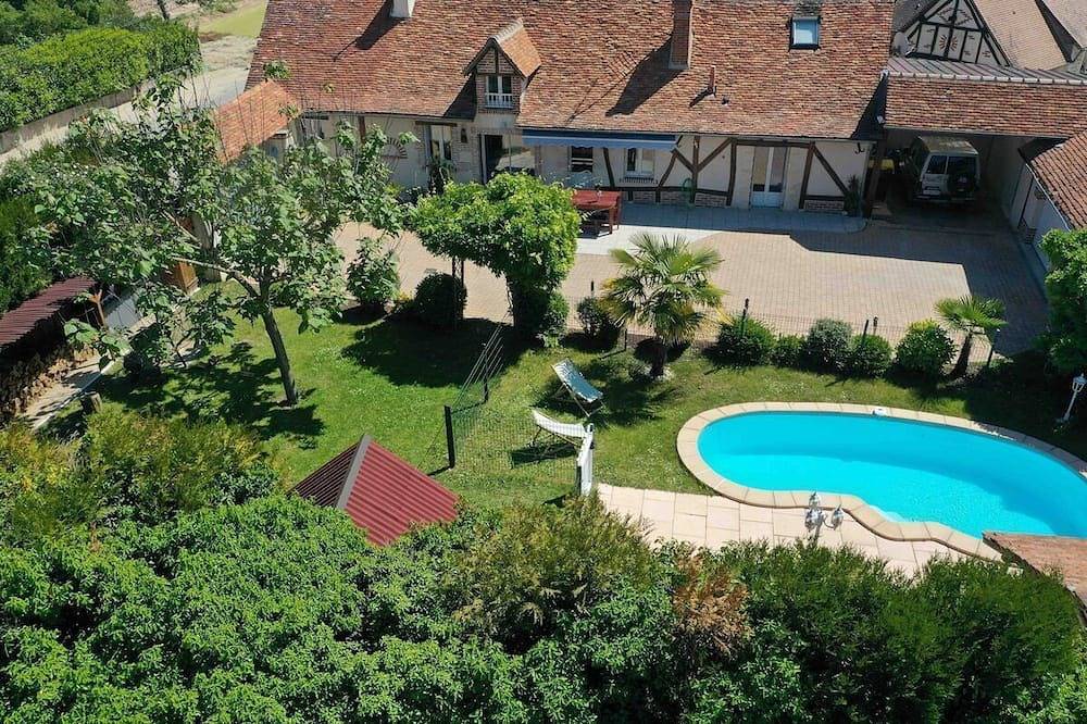 Ferienhaus-Traditionell-Ensuite mit Dusche-avec Piscine et Mare in Romorantin-Lanthenay, Sologne