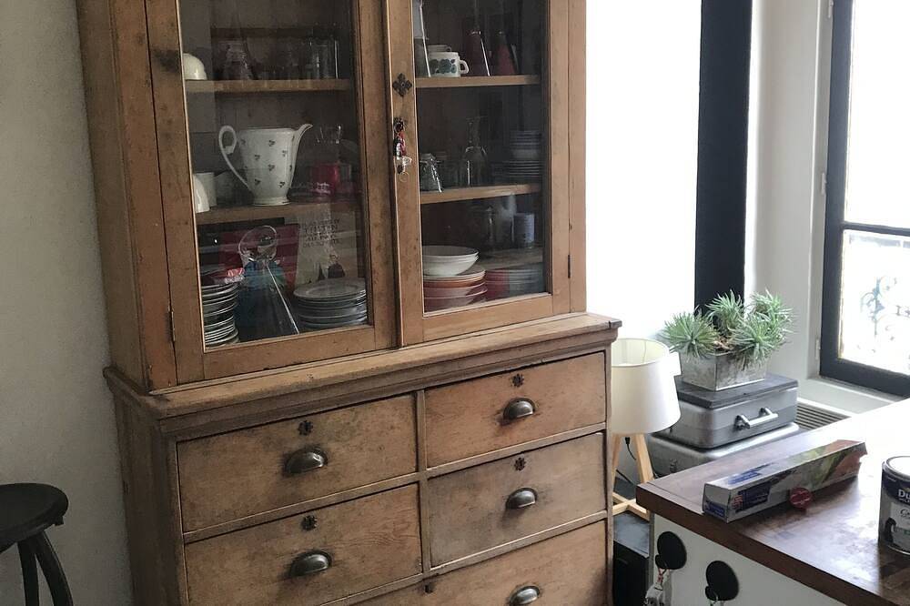 Entire apartment, Charmant Appartement à 2mn du Stade de France in Saint-Denis, Seine-Saint-Denis