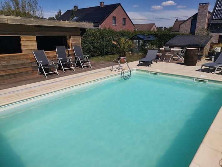 Location de vacances pour 5 personnes, avec sauna et jacuzzi ainsi que piscine et jardin à Namur - 4