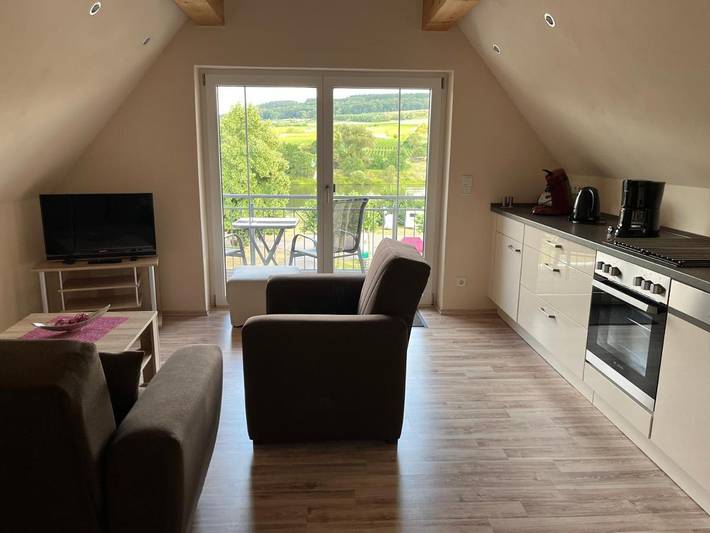 Ferienwohnung für 2 Personen, mit Balkon und Ausblick in Ürzig - 2