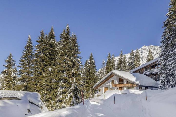 Vacation rental for 3 people, with yard in Mesocco