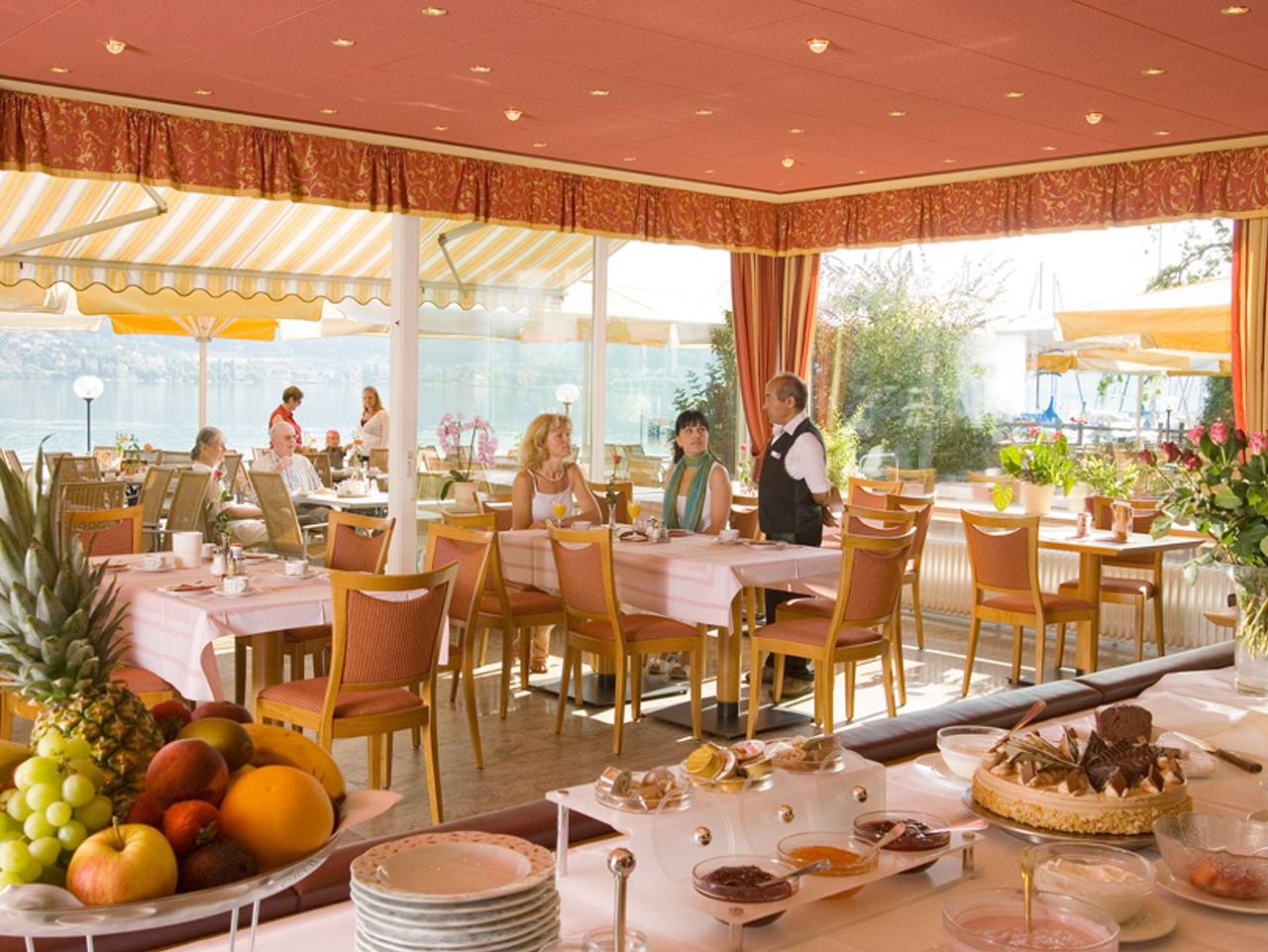 Café Hasler - Hotel Restaurant - Kategorie A/Komfort Doppelzimmer mit Dusche/Wc in Bodman-Ludwigshafen, Obersee (Bodensee)