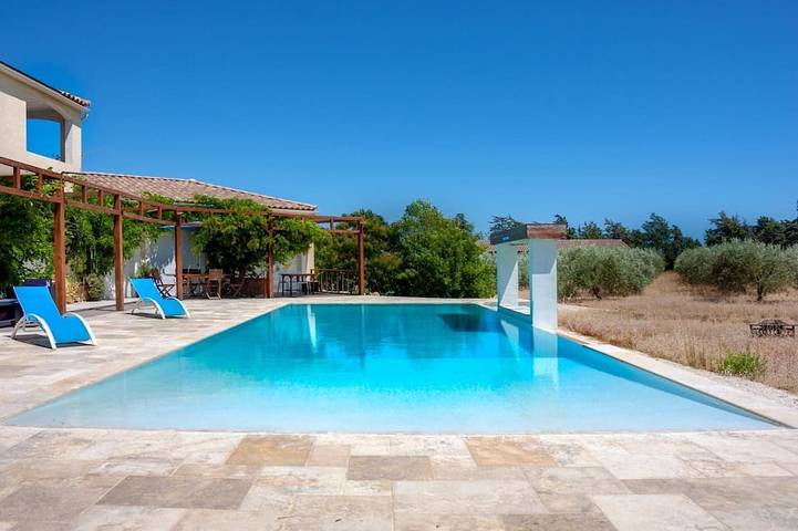 Chambre d’hôte pour 2 personnes, avec jardin et jacuzzi à Mirepeisset