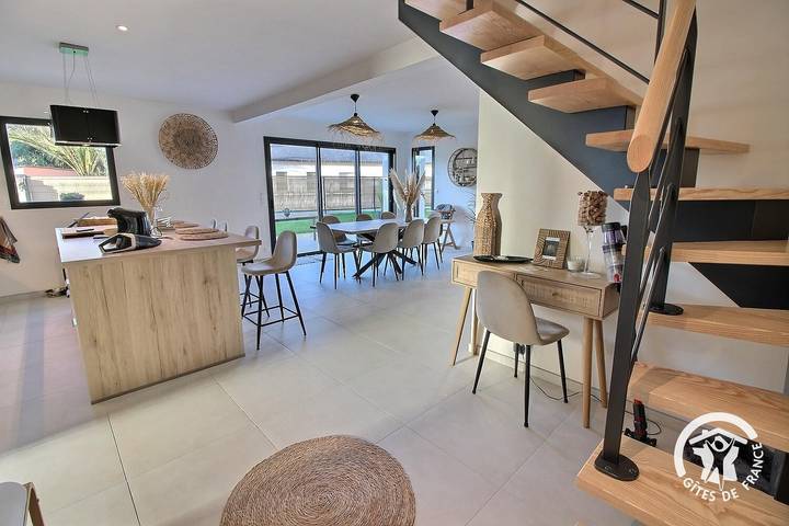 Gîte pour 8 personnes, avec Terrasse ainsi que Jardin et Vue à Saint-Quay-Portrieux - 3