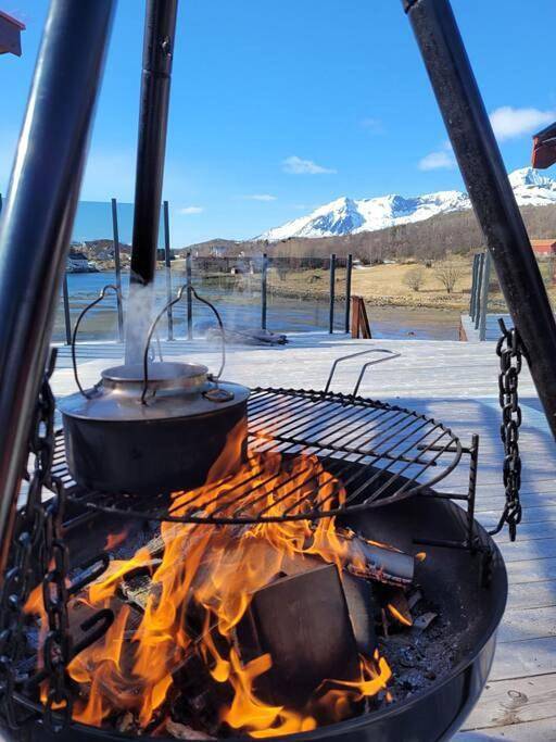 Ferienhaus für 8 Personen, mit Balkon und Whirlpool sowie Terrasse und Ausblick in Senja - 3