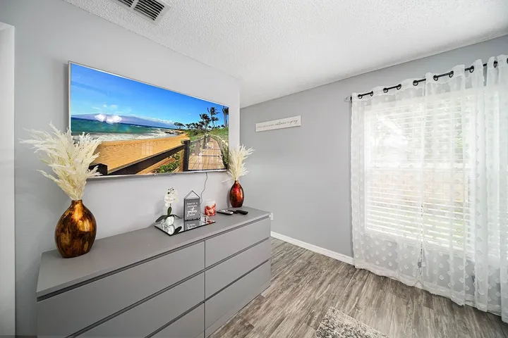 Vacation house for 10 people, with yard - 1