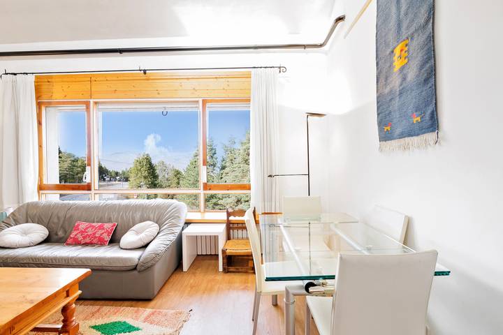 Entire apartment, Apartment 'Masella' with Mountain View, Shared Garden in Masella, Alp