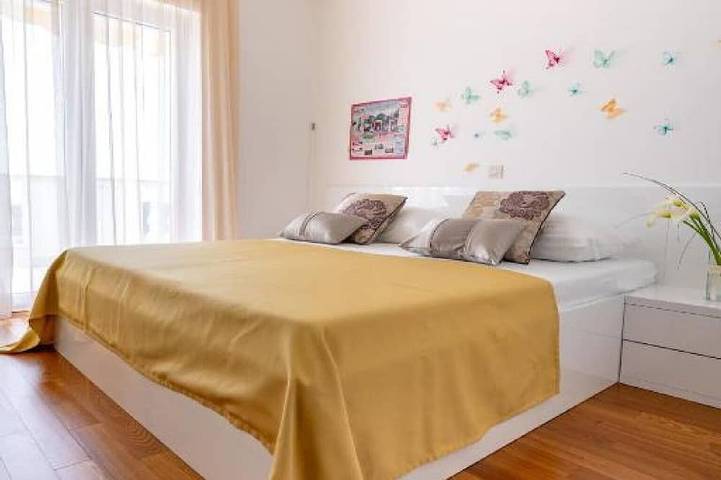 Villa für 10 Personen, mit Balkon auf Rab - 2