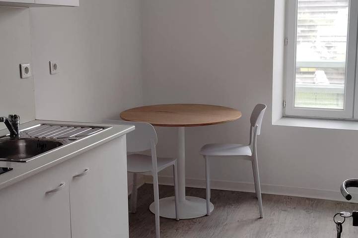 Appartement entier, Studio + extérieur centre-ville Ribérac1 in Ribérac, Périgord Vert