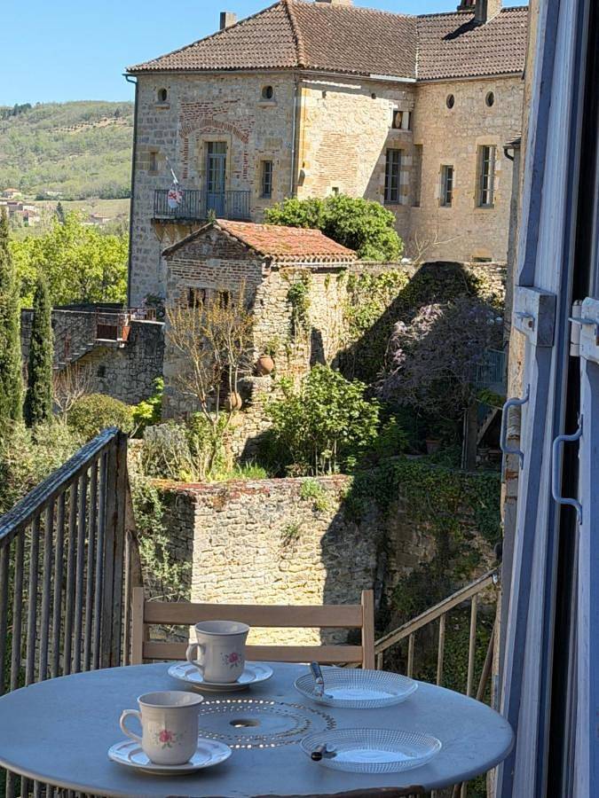 Location de vacances pour 2 personnes, avec terrasse et vue à Albas - 4