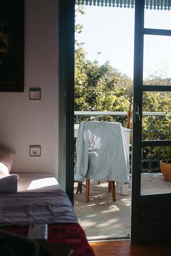 Maison d’hôte pour 6 personnes, avec balcon ainsi que vue et jardin dans Skiathos