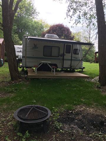 Camping for 2 Guests in Lake Erie, New York State, Picture 2