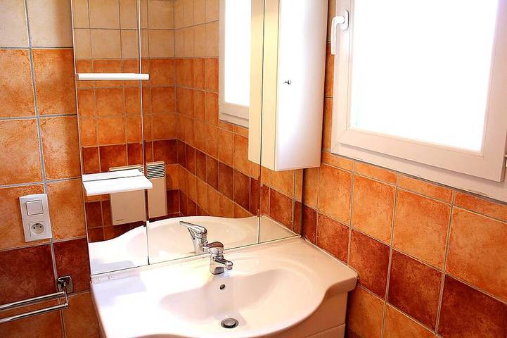 Gîte 4 pers Verdon - terrace, private garage, Wi-Fi, near Lake Quinson in Quinson, Alpes de Alta Provenza