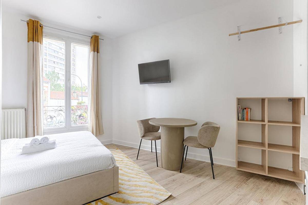 Appartement entier, One-Bedroom Apartment in Malakoff, Hauts-de-Seine