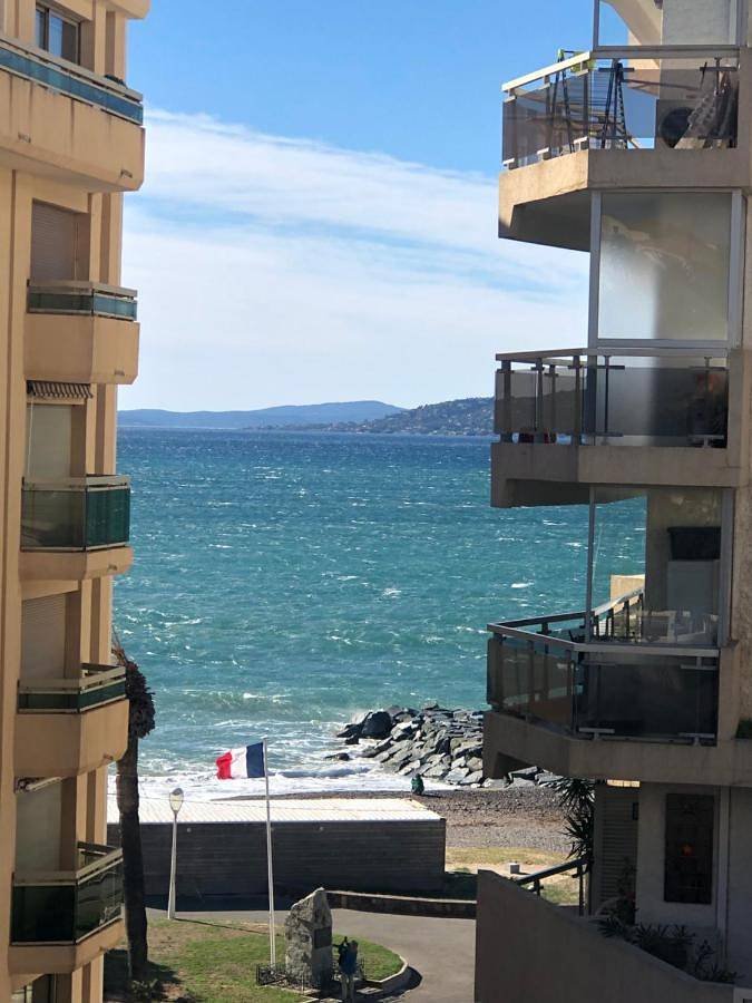 Gîte pour 4 personnes, avec vue et balcon dans Plage Beau Rivage Saint Raphael - 4