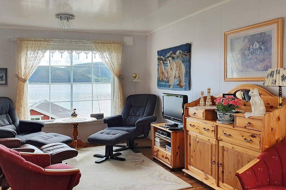 7 Personen Ferienhaus in Rossfjordstraumen in Lenvik