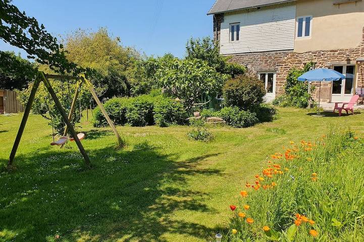 Gîte pour 6 personnes, avec Terrasse et Jardin à Ver (homonymie)