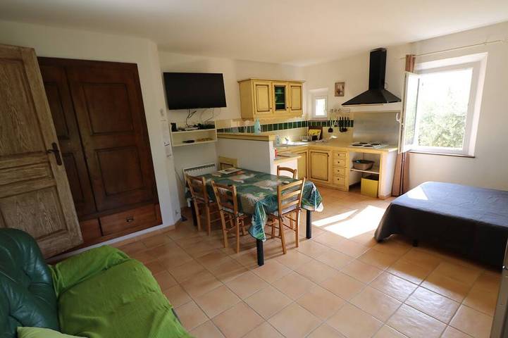 Chambre d’hôte pour 4 personnes, avec piscine et jardin à Apt - 3