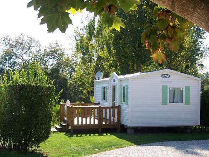 Camping pour 4 personnes, avec bassin pour enfant en Indre-et-Loire - 2