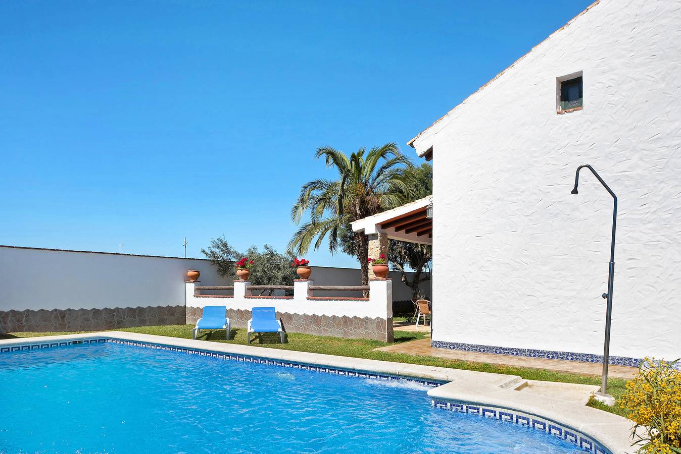 Holiday Home 'Casa Mari Carmen 1' with Private Pool, Private Terrace and Wi-Fi in Conil de la Frontera, Costa de la Luz
