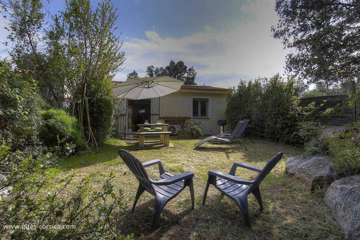 Gîte für 4 Personen, mit Terrasse und Garten, mit Haustier