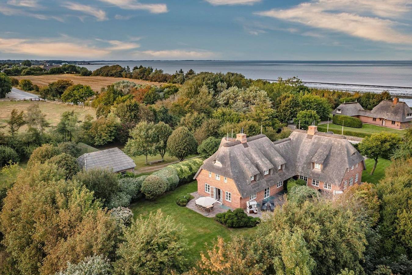 Hüs Kairem - reetgedeckte Doppelhaushälfte mit Einzelhaus-Charakter in Keitum, Sylt (Gemeinde)