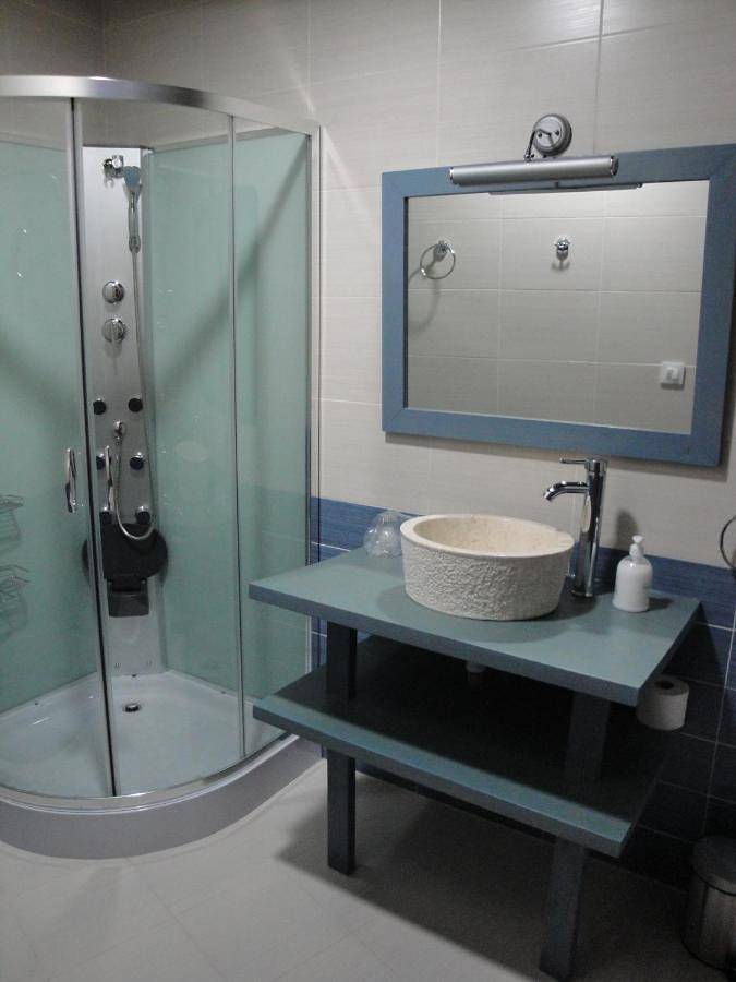 Landhaus für 3 Personen, mit Pool und Ausblick sowie Garten in Portugal - 2