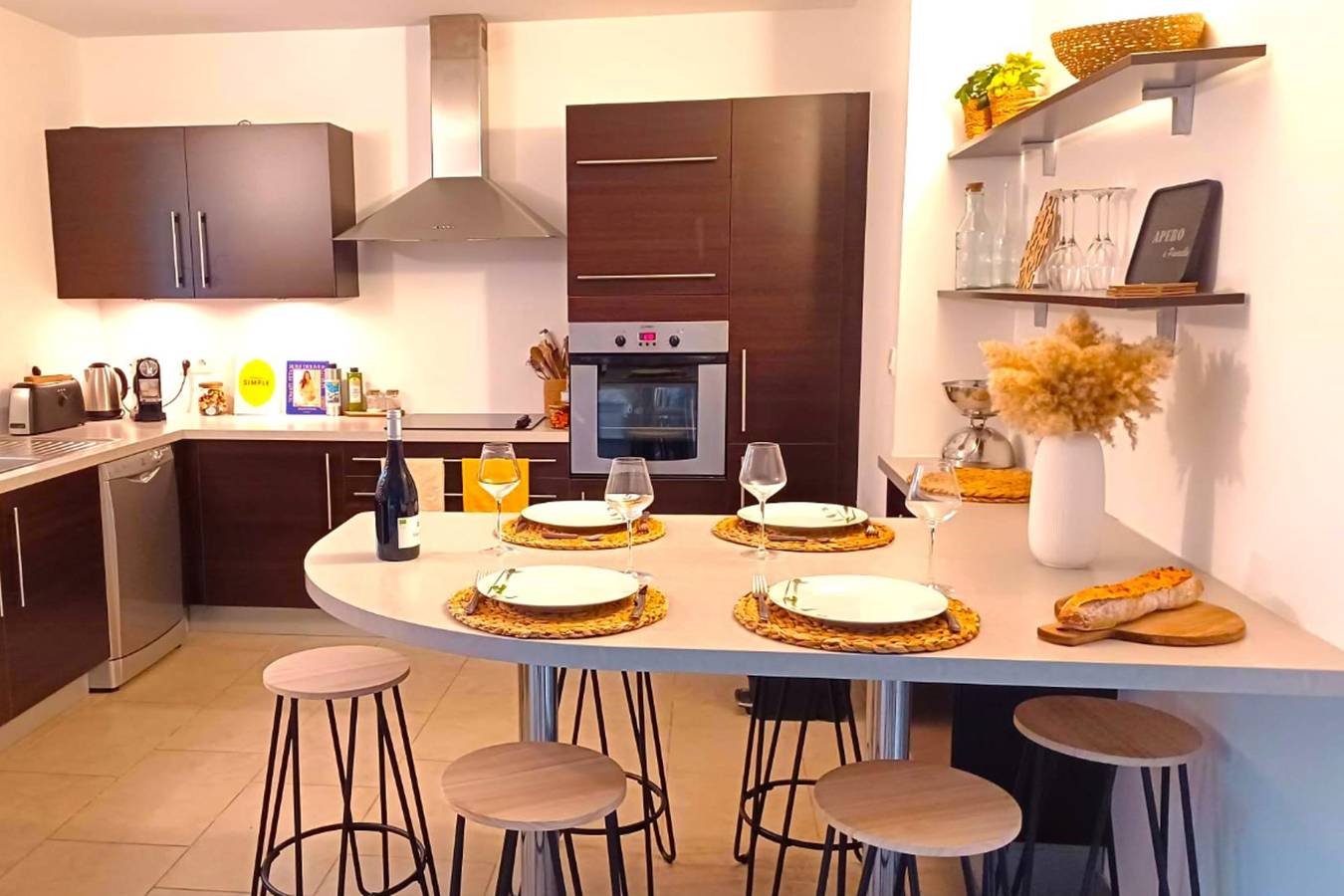 Ganze Ferienwohnung, Ferienwohnung für 7 Personen mit Terrasse in Pinarellu, Zonza