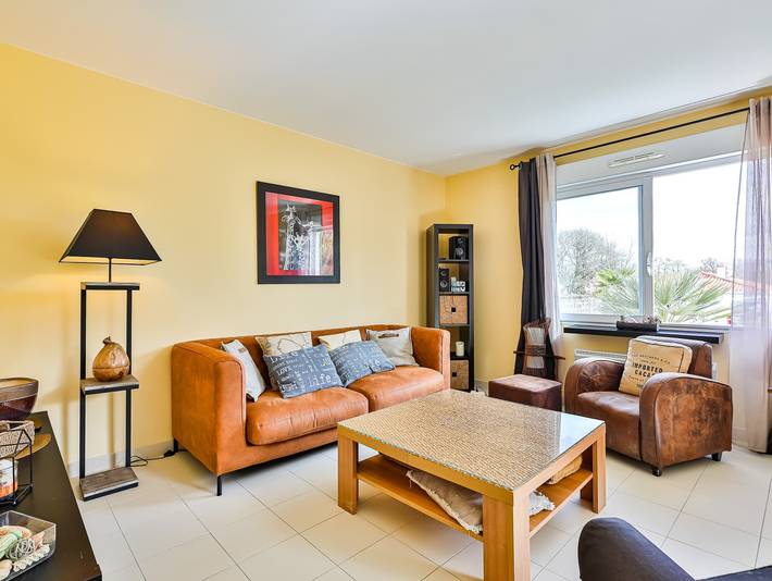 Location de vacances pour 6 personnes, avec jardin et piscine à Landevieille - 3