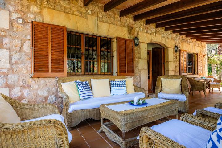 Villa "Can Seguinot d'Alt" mit Bergblick, Privatem Pool und WLAN in Port de Pollença, Pollença
