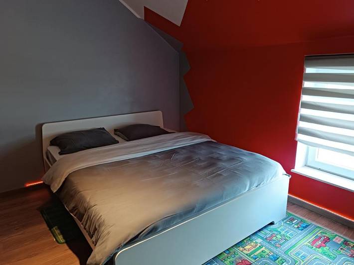 Gîte pour 8 personnes, avec terrasse ainsi que piscine et jardin à Marchin - 2